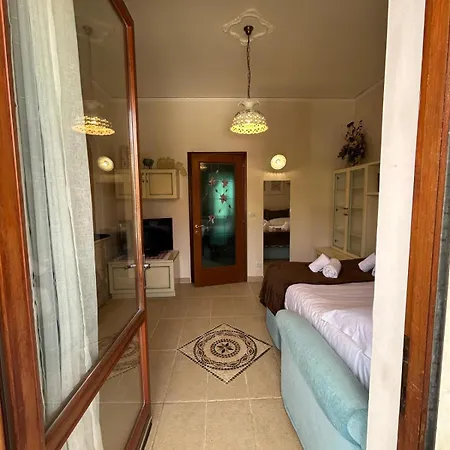 Venetian Style In Apartament Werona