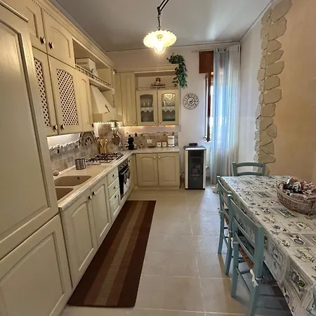 Venetian Style In Διαμέρισμα *