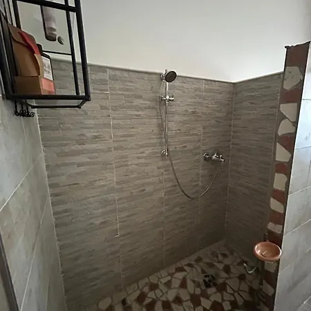 Venetian Style In * Werona