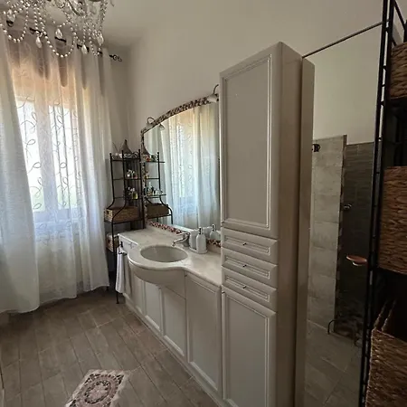 Venetian Style In