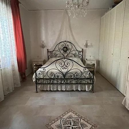 Apartment Venetian Style In