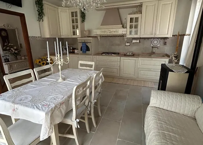 Venetian Style In דירה ורונה